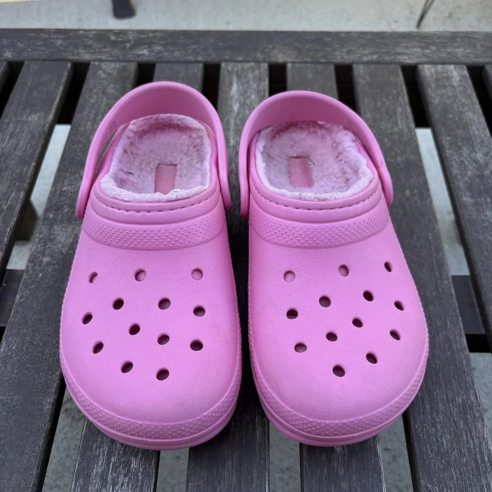 Crocs Kids J3 Pink Classic Fuzz Lined Clogs Cozicore Faux Fur